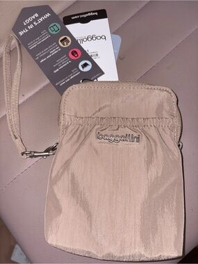 Baggallini Blush Pink Wristlet Pouch